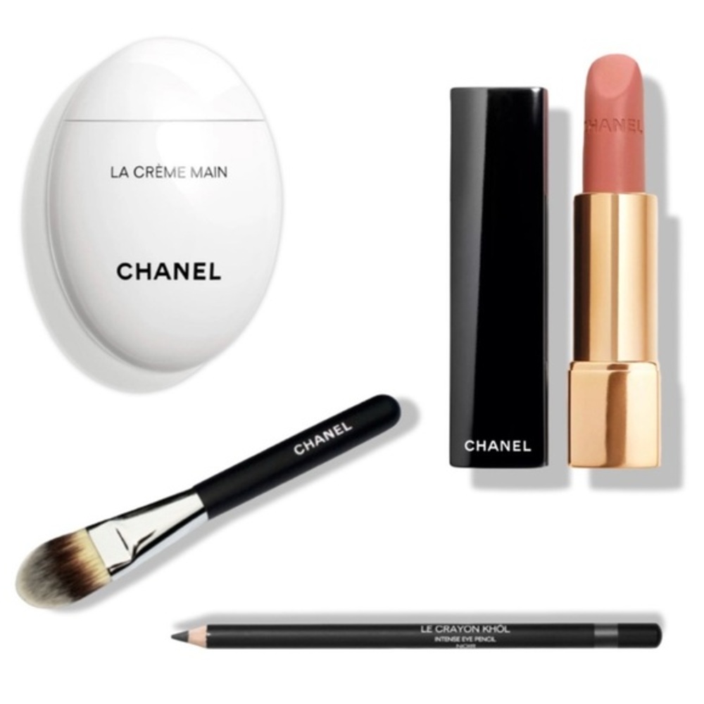 CHANEL BEAUTY SET